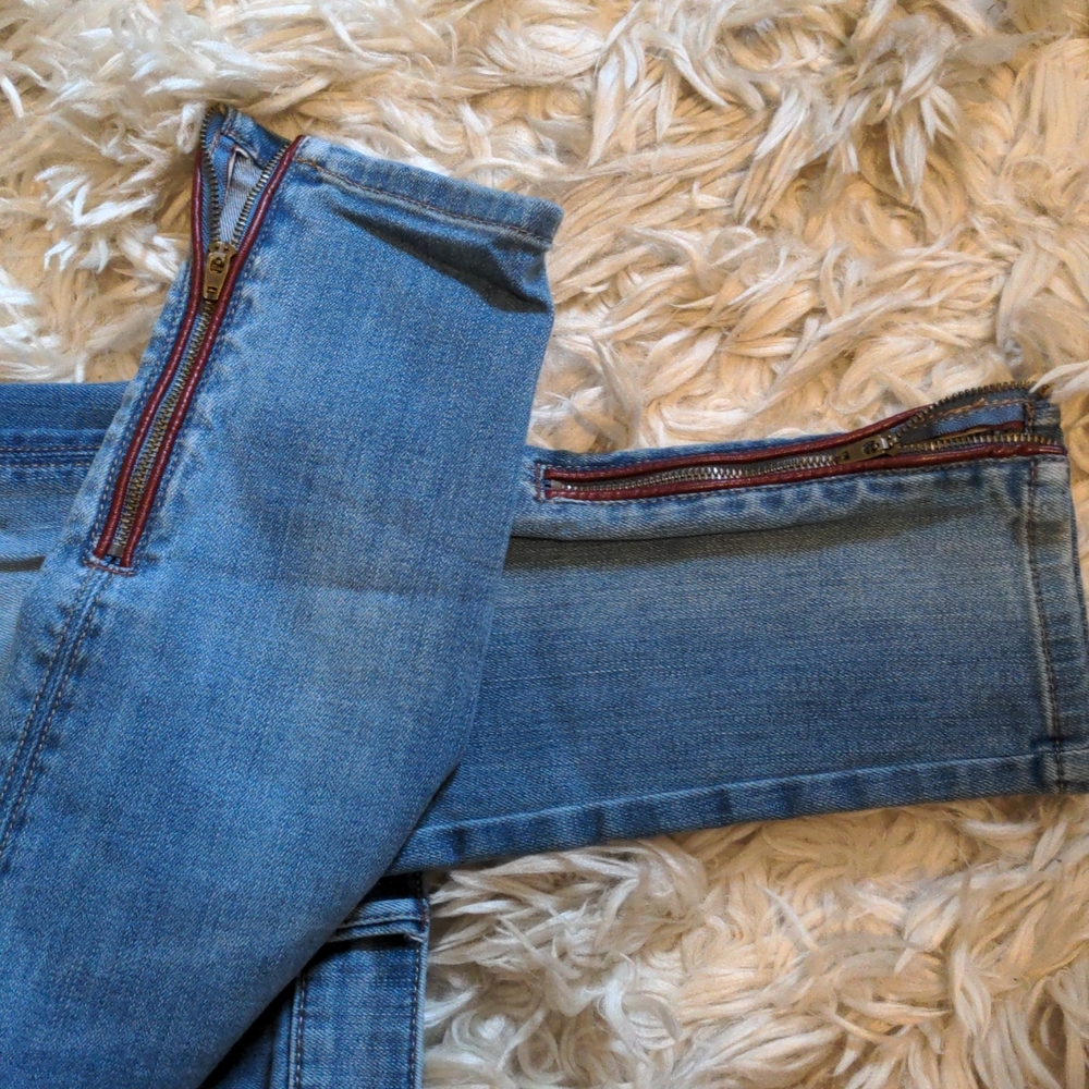 WHBM Skimmer Jeans - 2